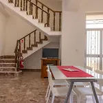 Casa Liliana Rossa * Cava dʼAliga