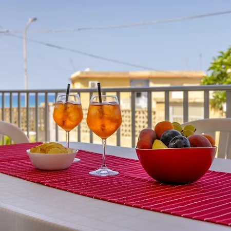 Casa Liliana Rossa * Cava dʼAliga